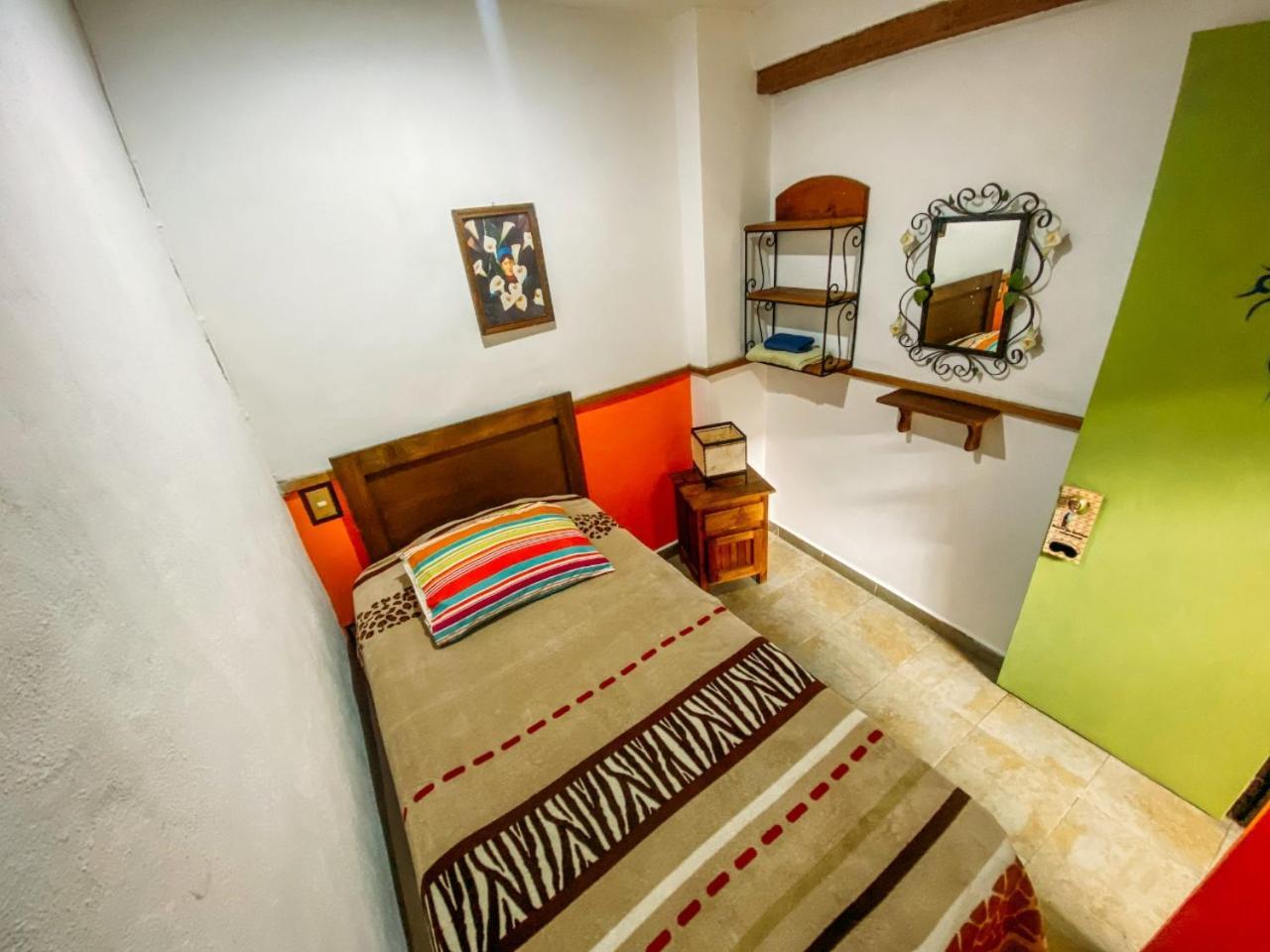 Hospedaje Del Campanero 19 Γκουαναχουάτο Δωμάτιο φωτογραφία